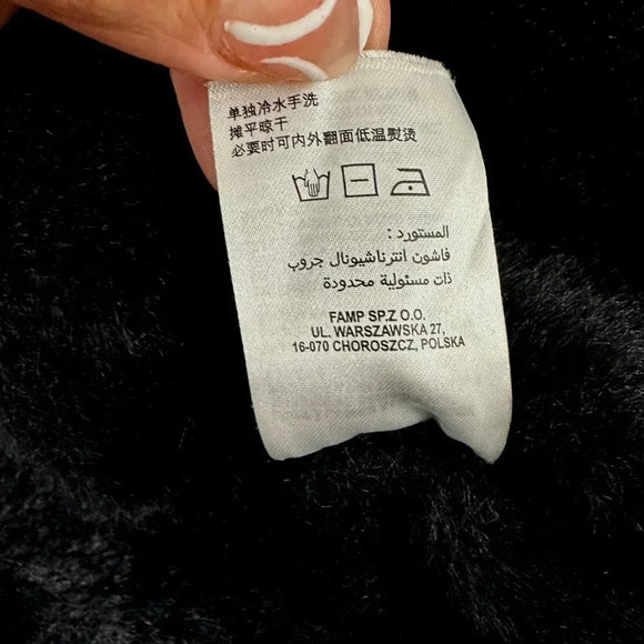 Y2K bebe Fuzzy Sweater womens size Medium Large Jet Black Semi Crop 90s - Picture 3 of 16